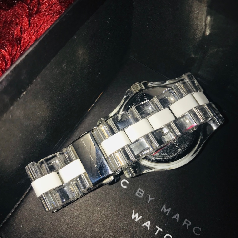 Marc Jacobs Watch - Picture 5 of 6